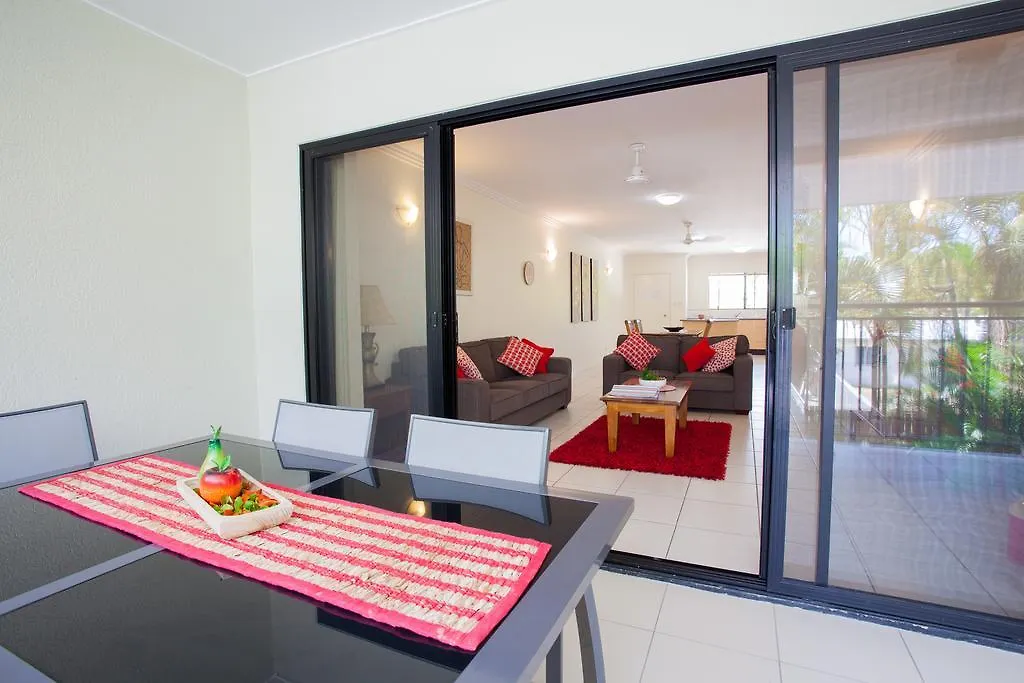 Seaforth Apartments Trinity Beach 4*,