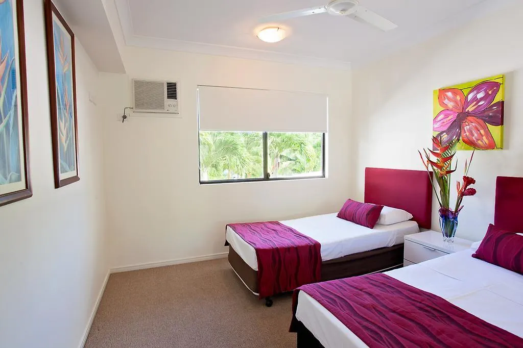 Seaforth Apartments Trinity Beach Australia