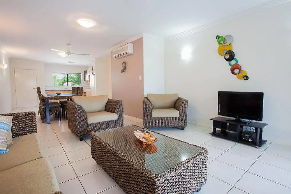 Seaforth Apartments Trinity Beach