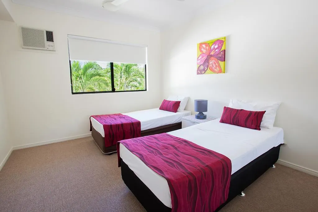 Seaforth Apartments Trinity Beach Aparthotel